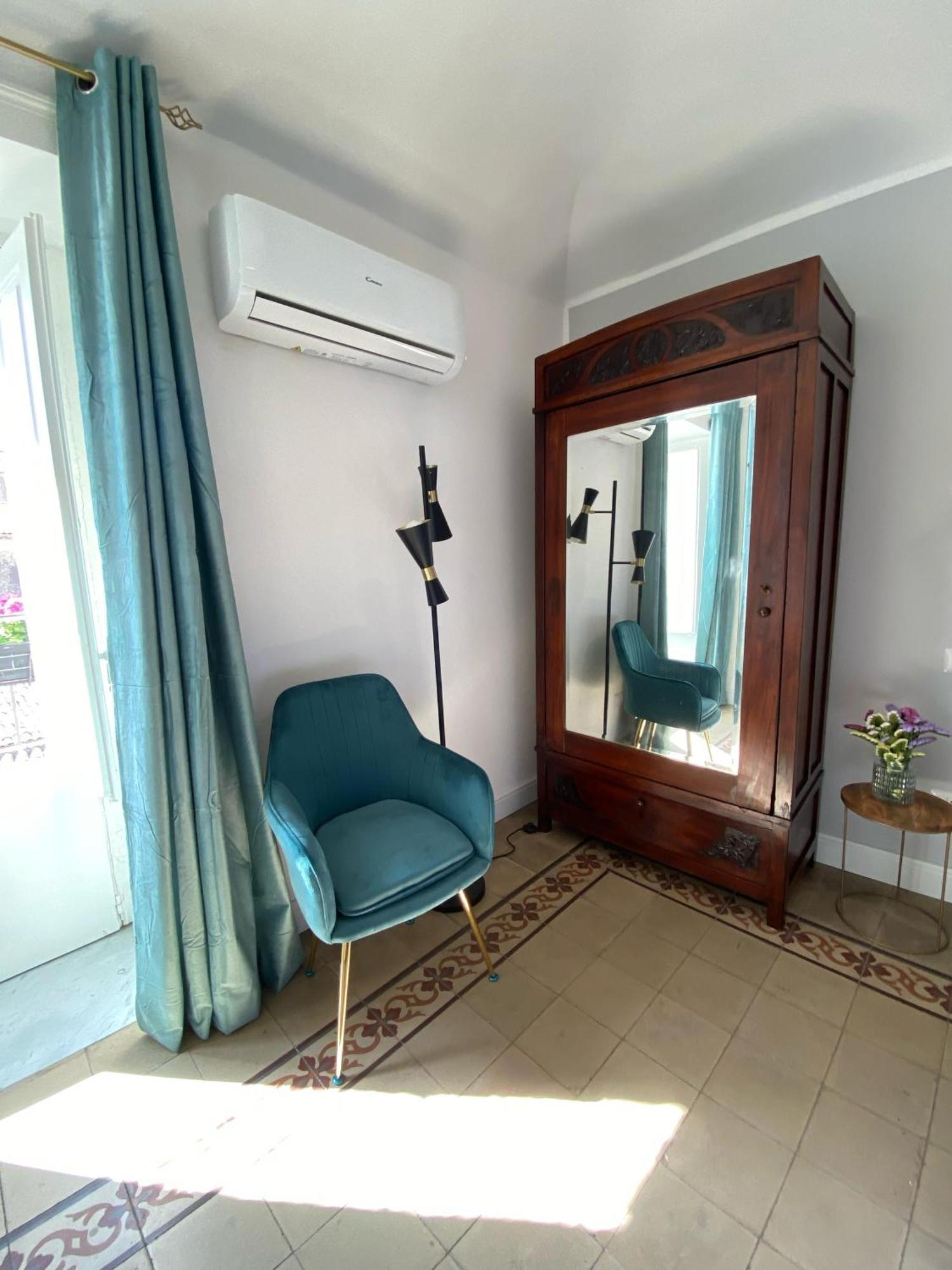 Bed and Breakfast Dimora Dei Minoriti Катанія Екстер'єр фото