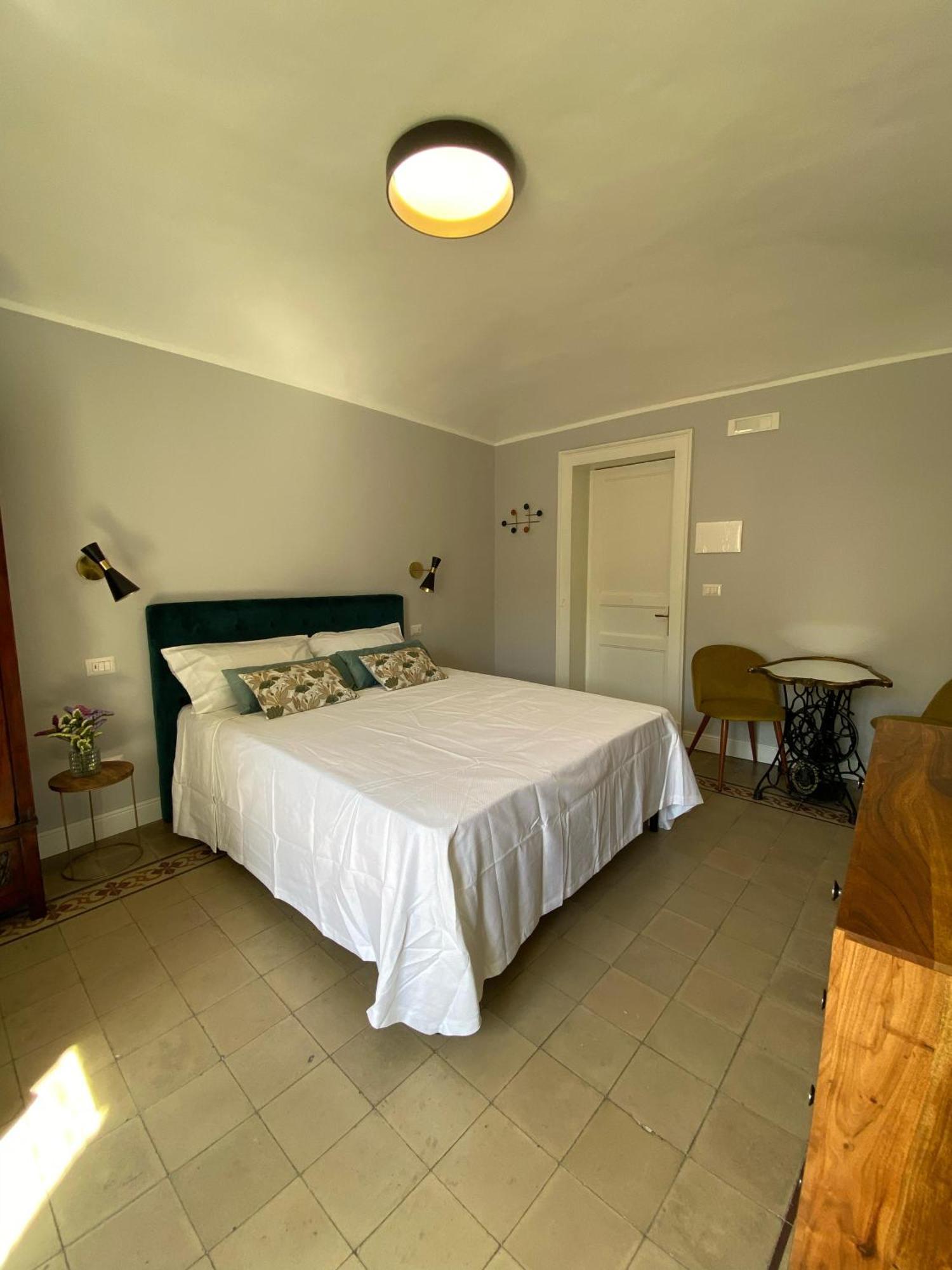 Bed and Breakfast Dimora Dei Minoriti Катанія Екстер'єр фото