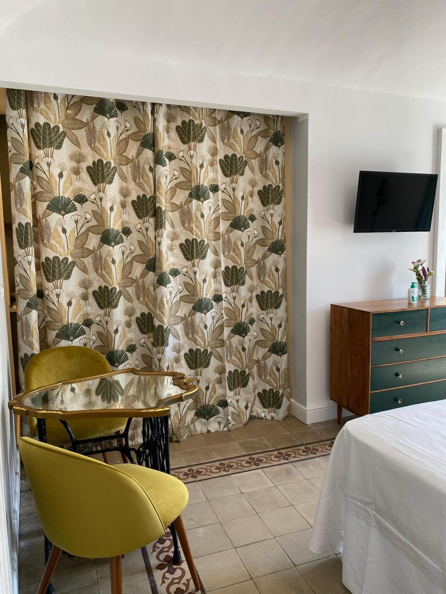 Bed and Breakfast Dimora Dei Minoriti Катанія Екстер'єр фото